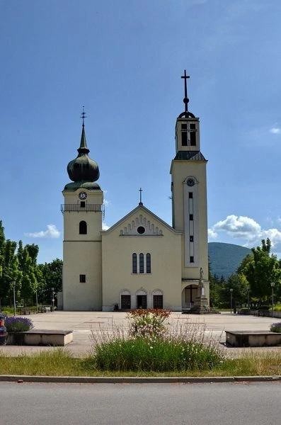 Považská Bystrica – taxi to Vienna Airport Schwechat | Taxia